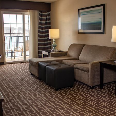 Holiday Inn Express Le Claire Riverfront-Davenport By Ihg Екстер'єр фото