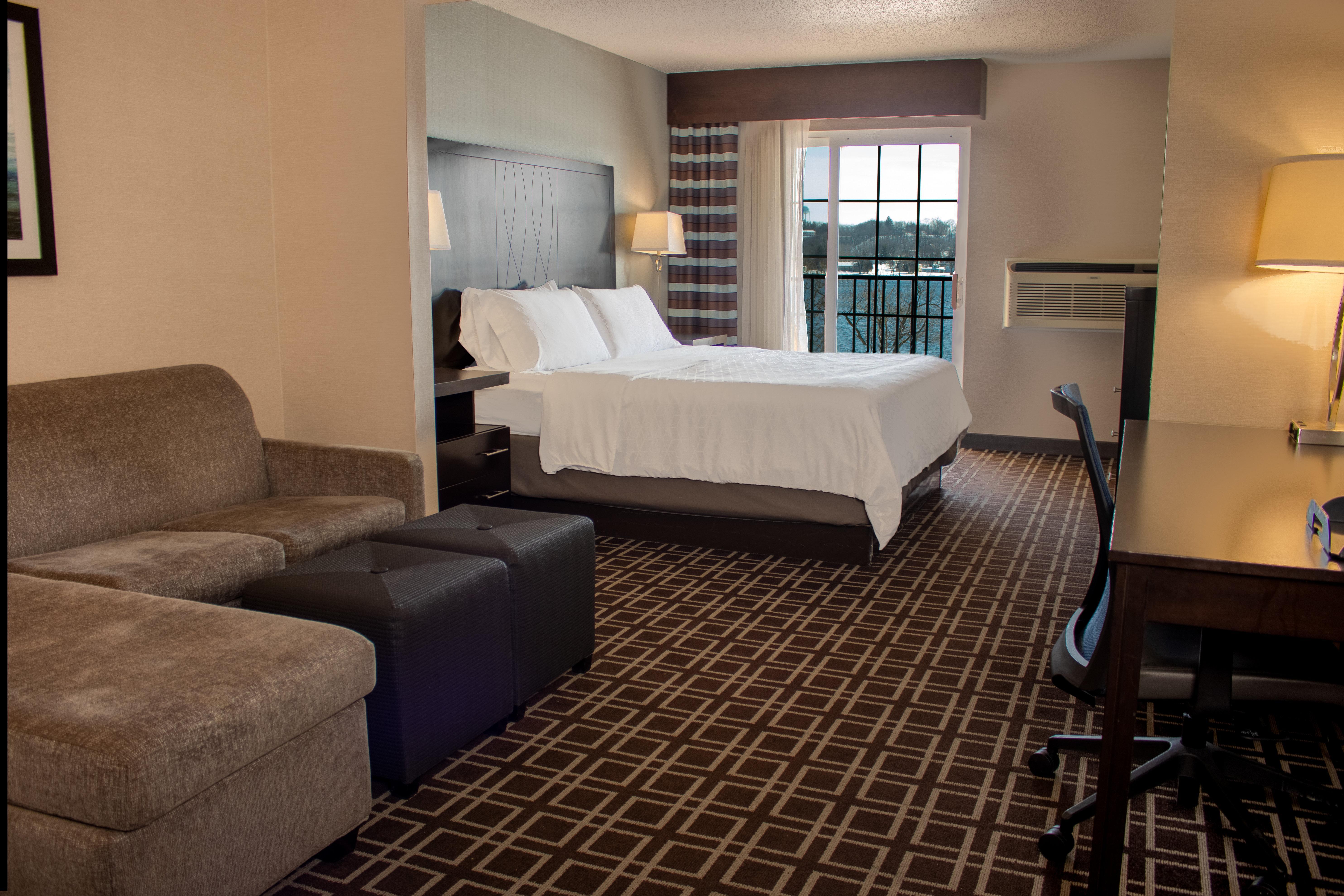 Holiday Inn Express Le Claire Riverfront-Davenport By Ihg Екстер'єр фото