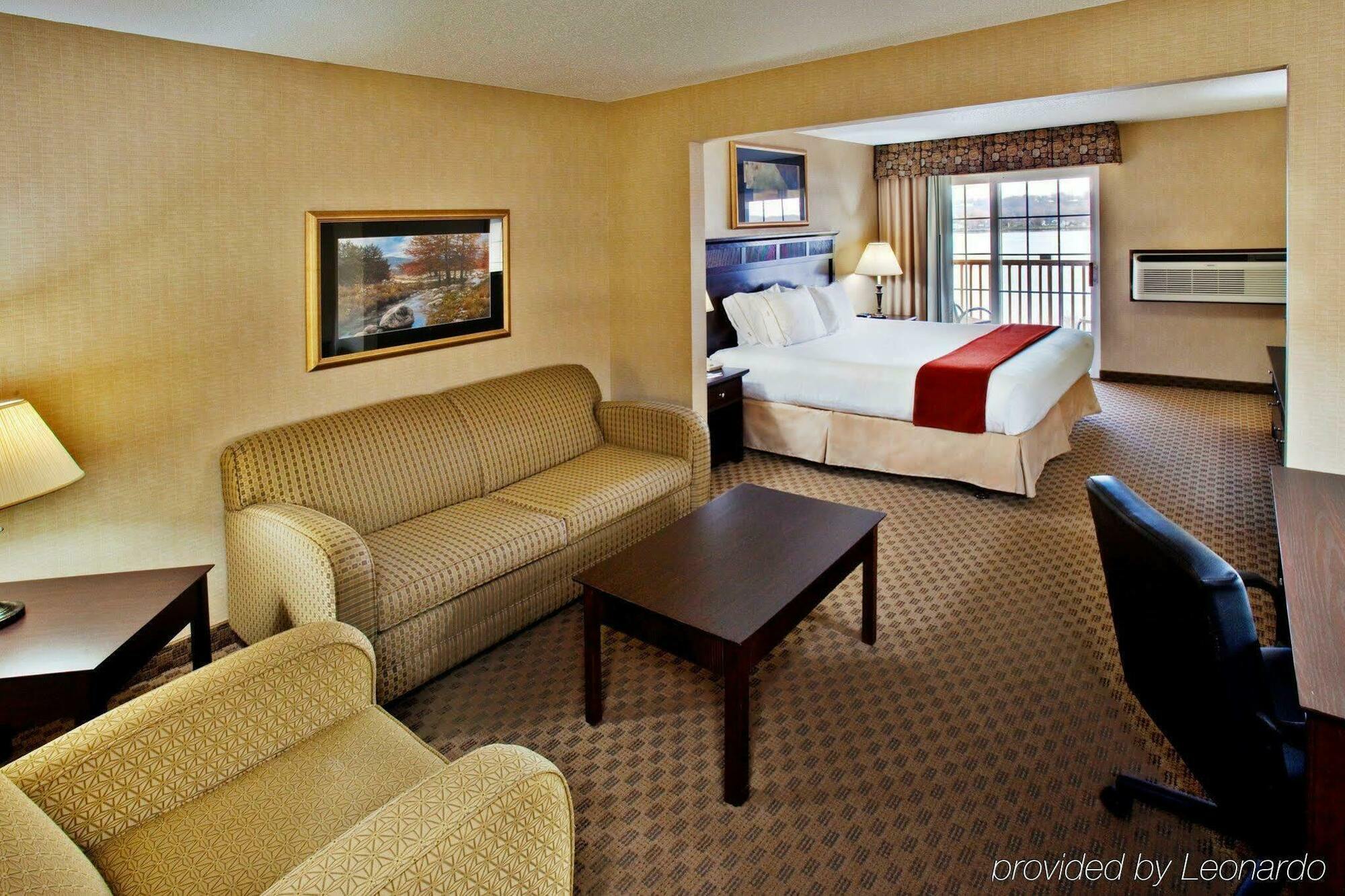 Holiday Inn Express Le Claire Riverfront-Davenport By Ihg Екстер'єр фото