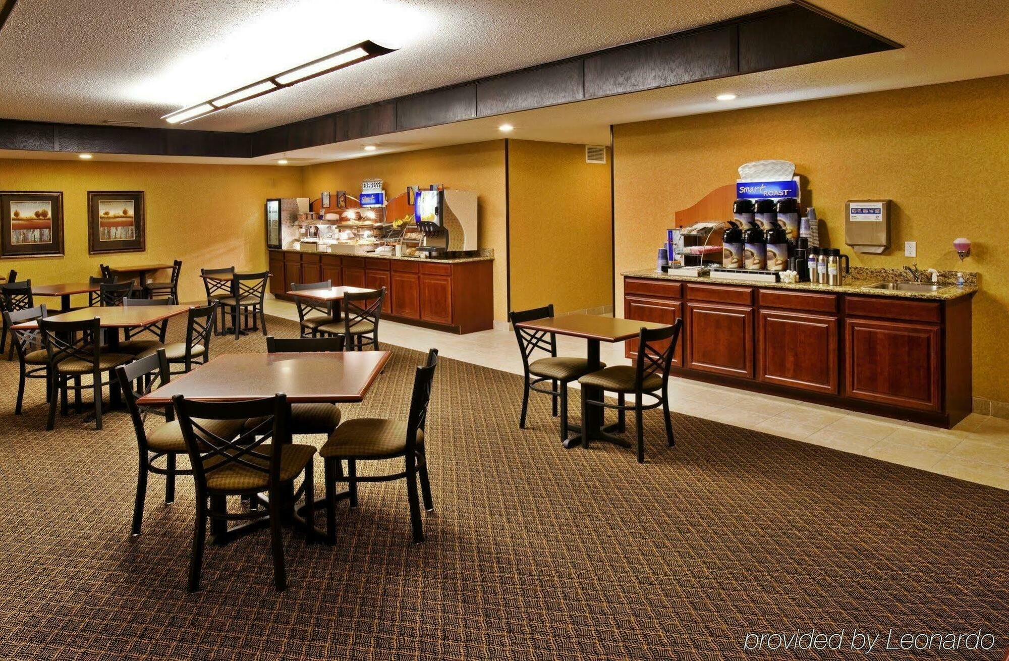 Holiday Inn Express Le Claire Riverfront-Davenport By Ihg Екстер'єр фото