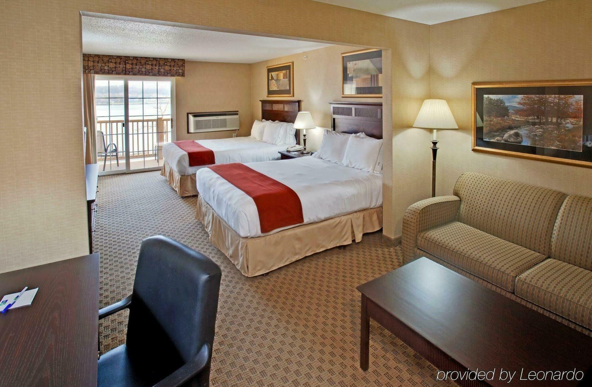 Holiday Inn Express Le Claire Riverfront-Davenport By Ihg Екстер'єр фото