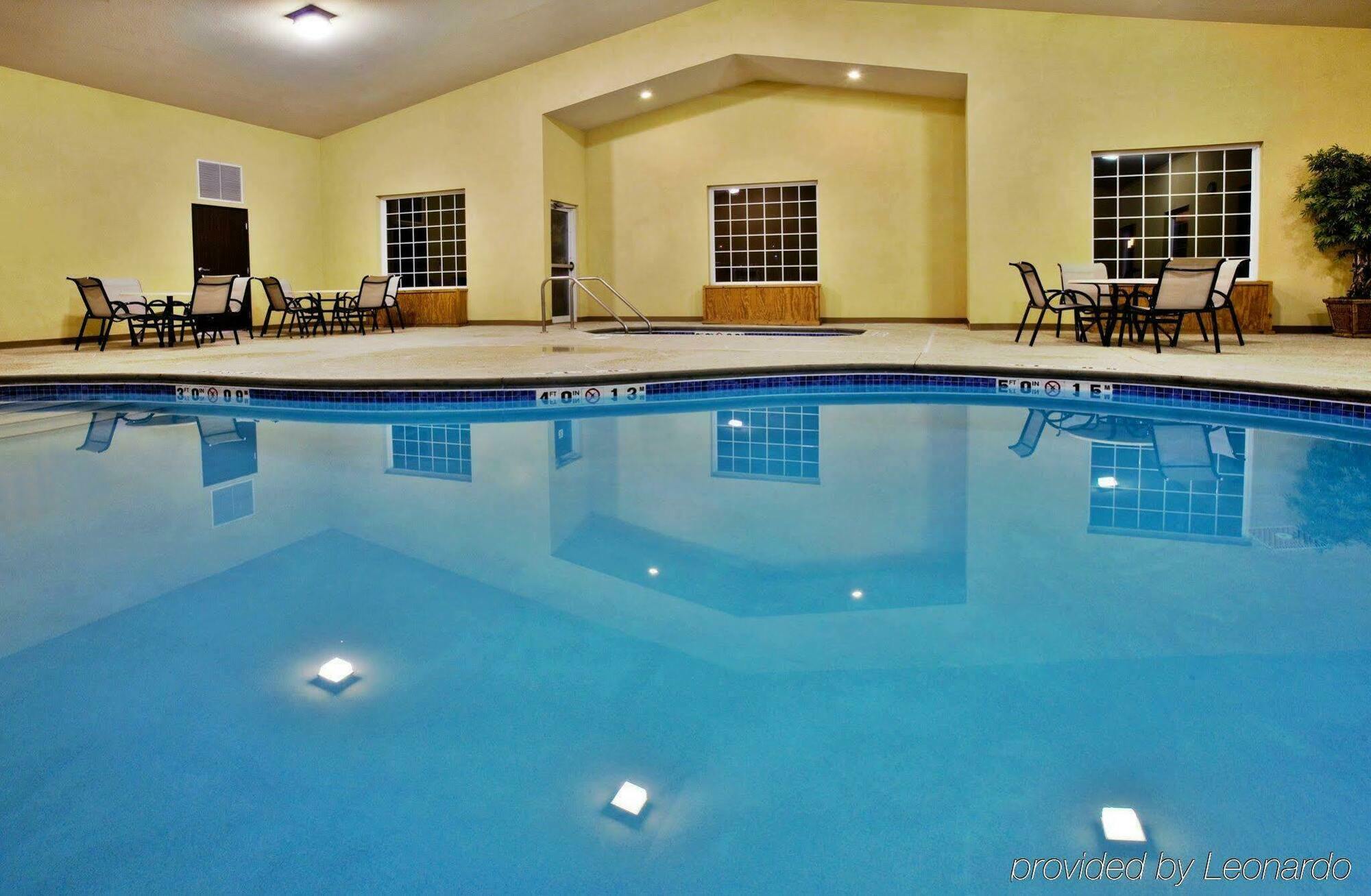 Holiday Inn Express Le Claire Riverfront-Davenport By Ihg Екстер'єр фото